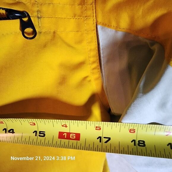 OP Women's Snow Ski Jacket Size Medium, Pockets Inside and Out, Zipper Hook Loop - Picture 12 of 14